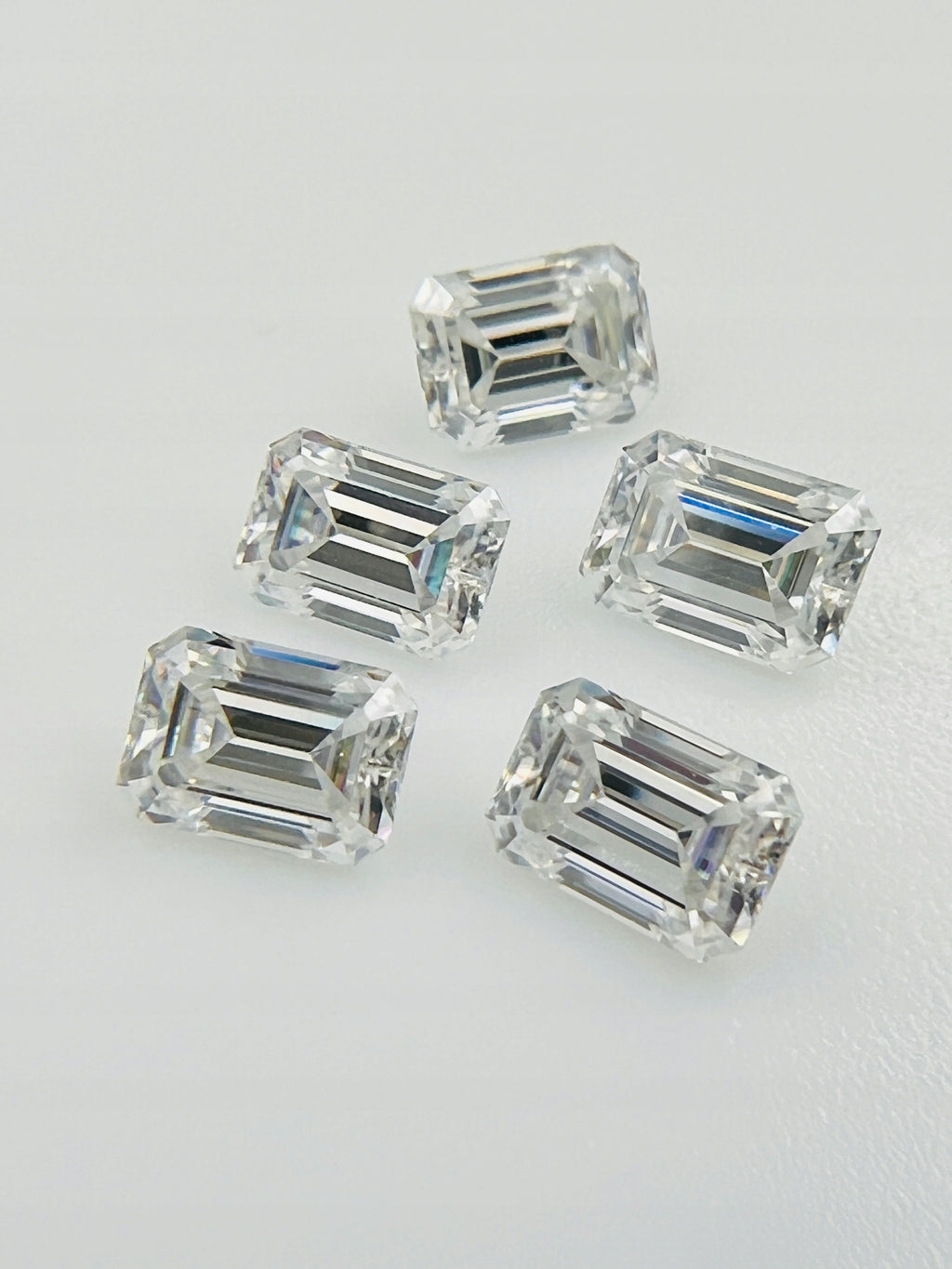 MOISSANIT OŚMIOKĄT 7x5 mm D/VVS