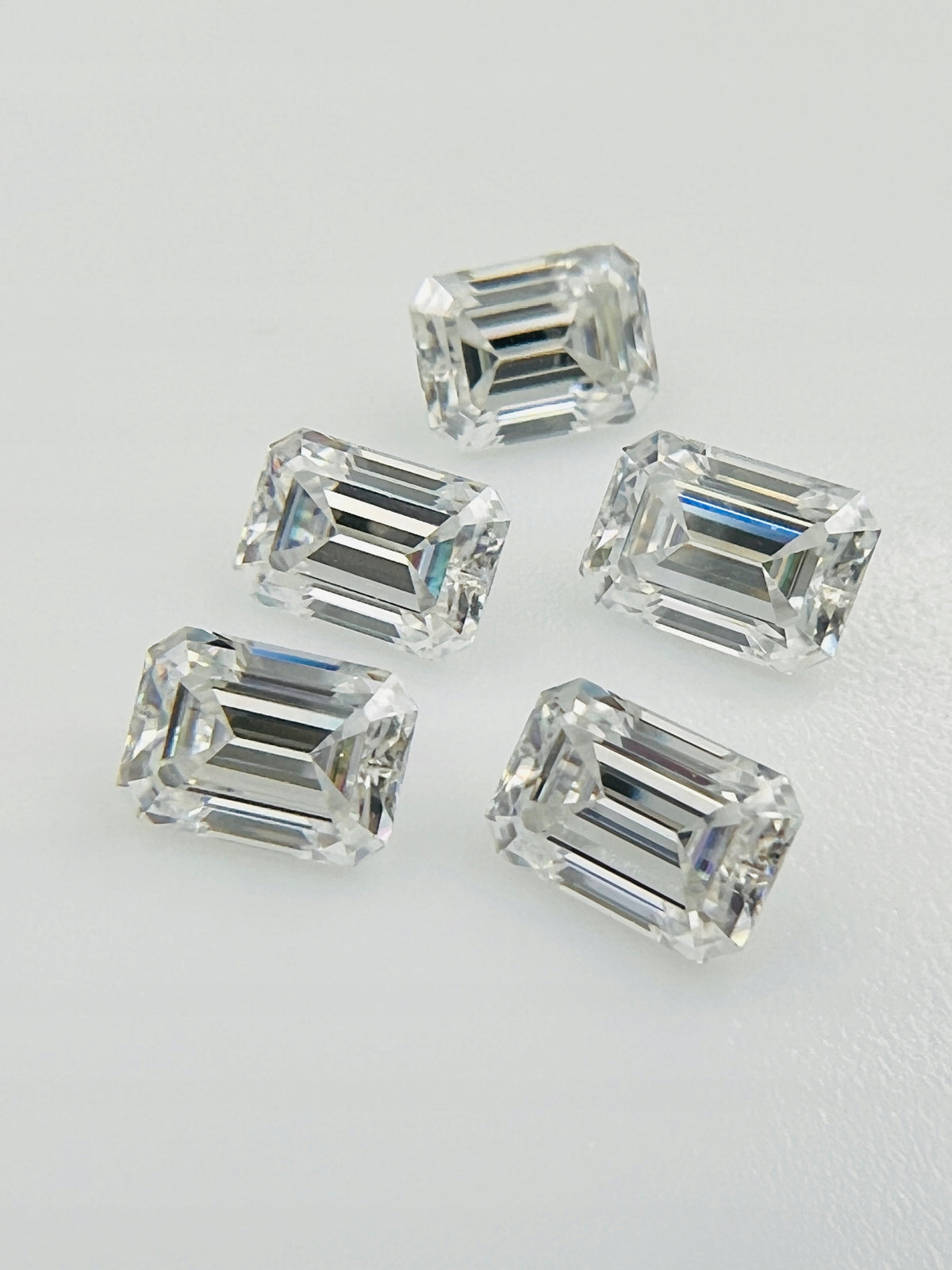 MOISSANIT OŚMIOKĄT 7x5 mm D/VVS