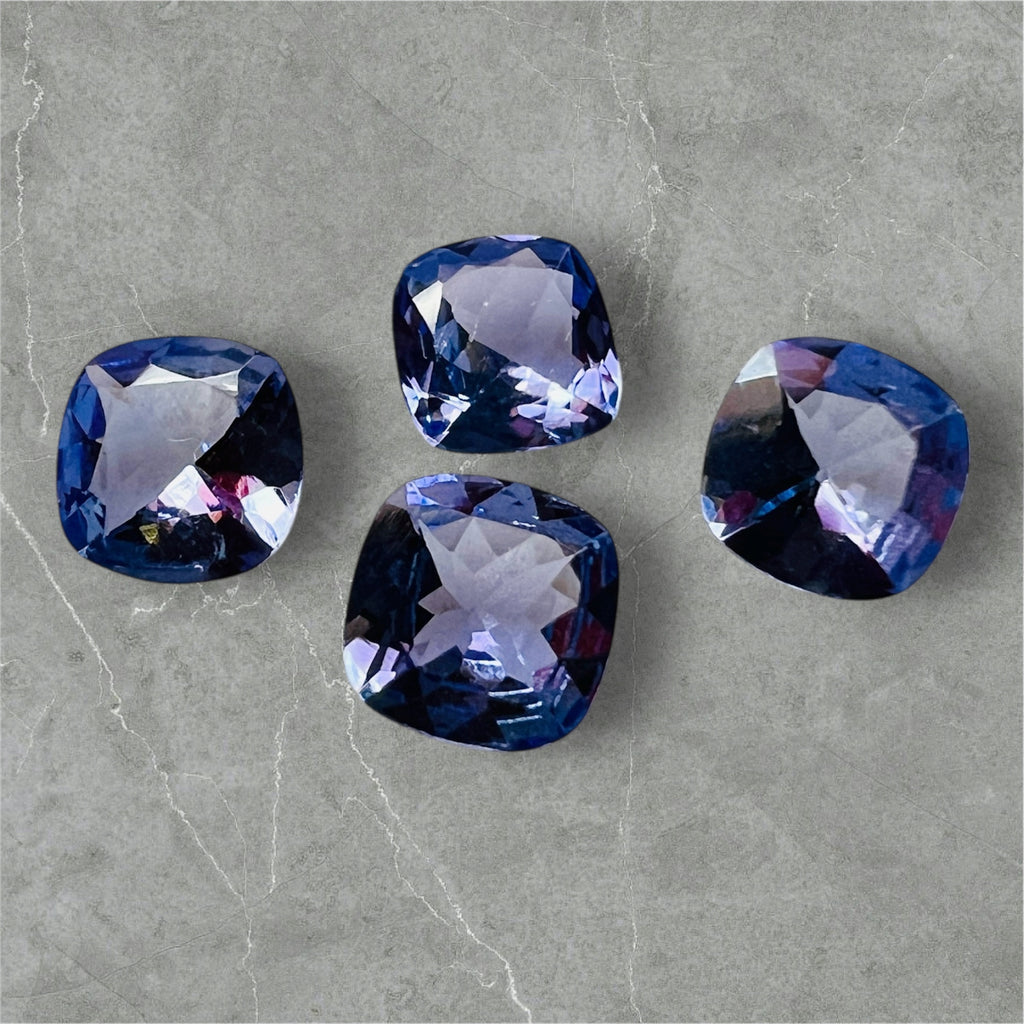 TANZANIT NATURALNY PODUSZKA 5X5 mm