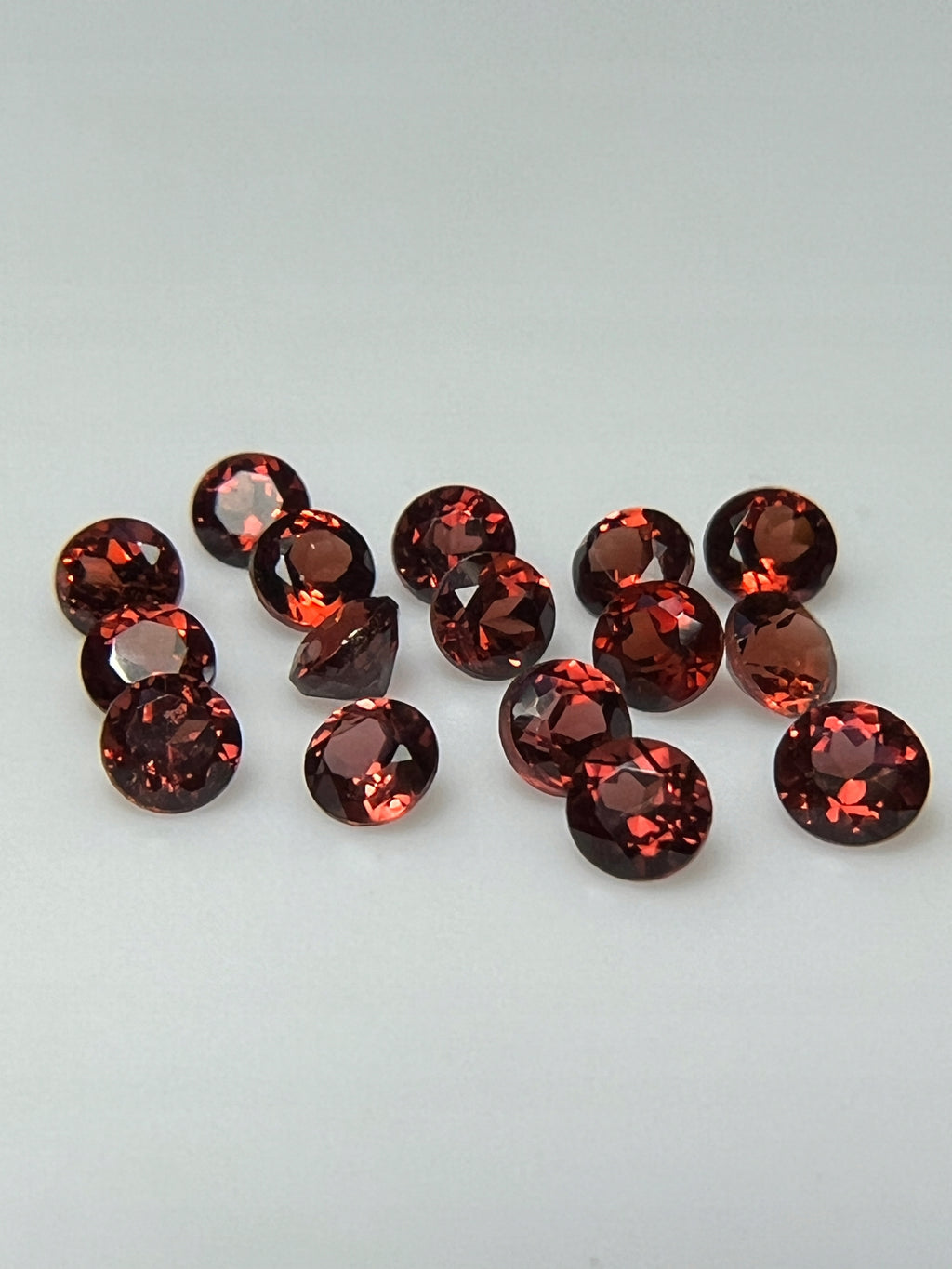 GRANAT czerwony PIROP 3 mm