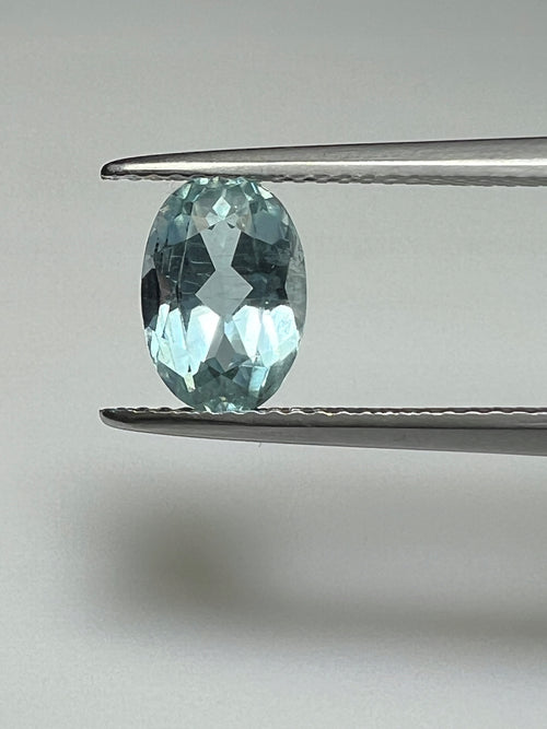 AKWAMARYN OWAL 1,85 ct