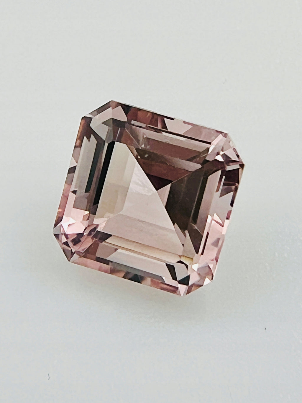 Morganit różowy OŚMIOKĄT 7X7 mm