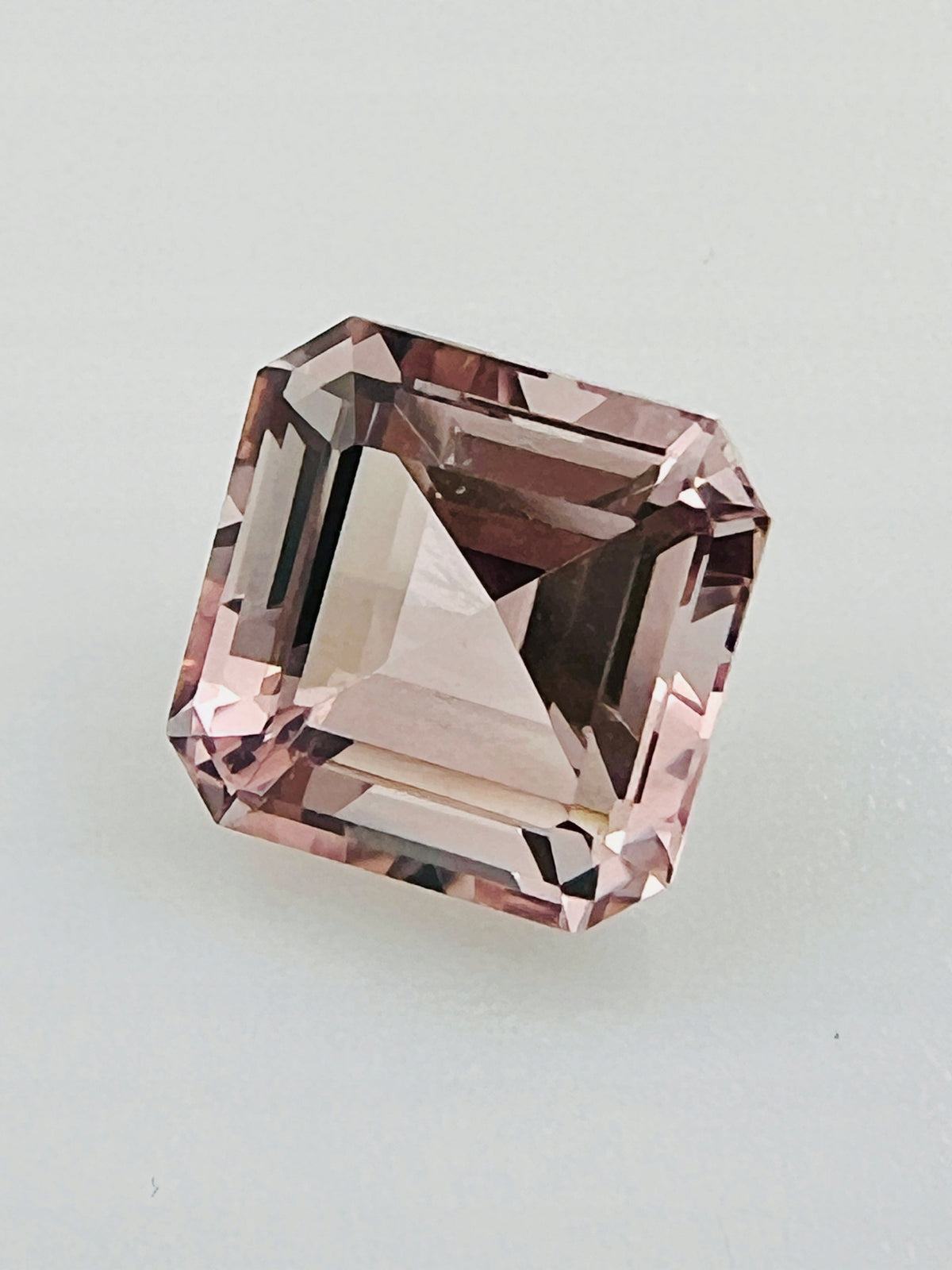 Morganit różowy OŚMIOKĄT 7X7 mm