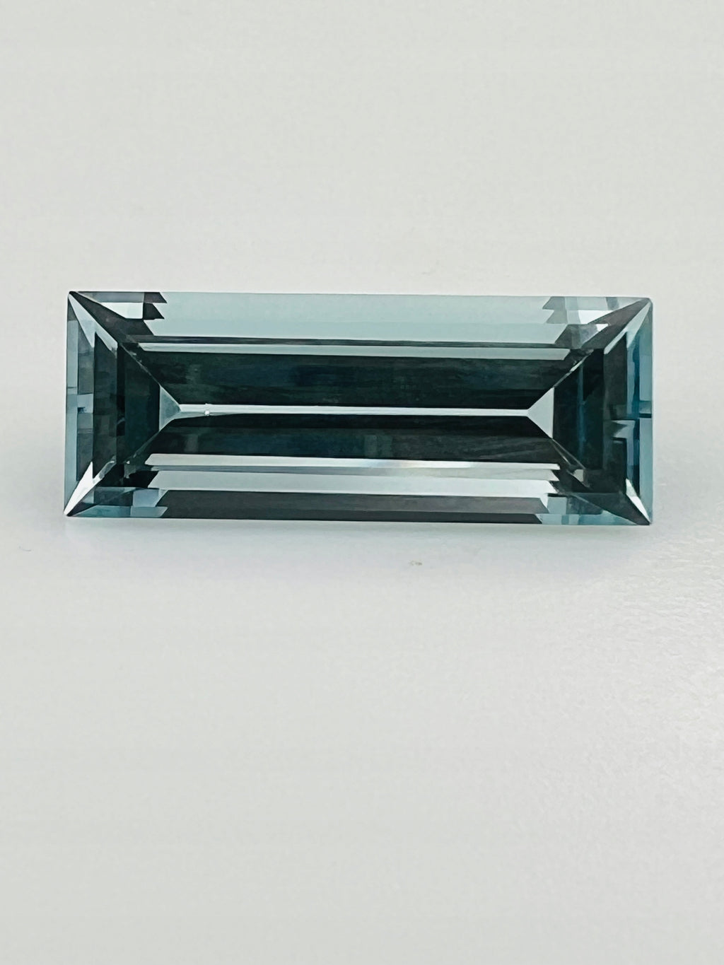 TOPAZ SKY BAGIETKA 23,7x9,3 mm