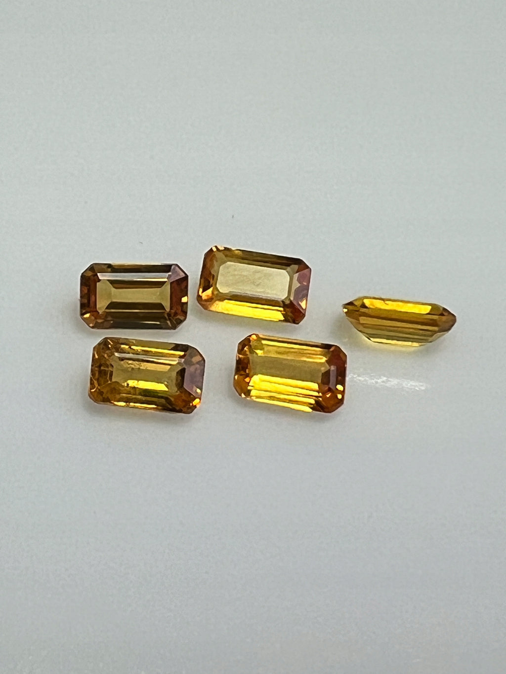 SZAFIR OŚMIOKĄT ŻÓŁTY 5X3 mm