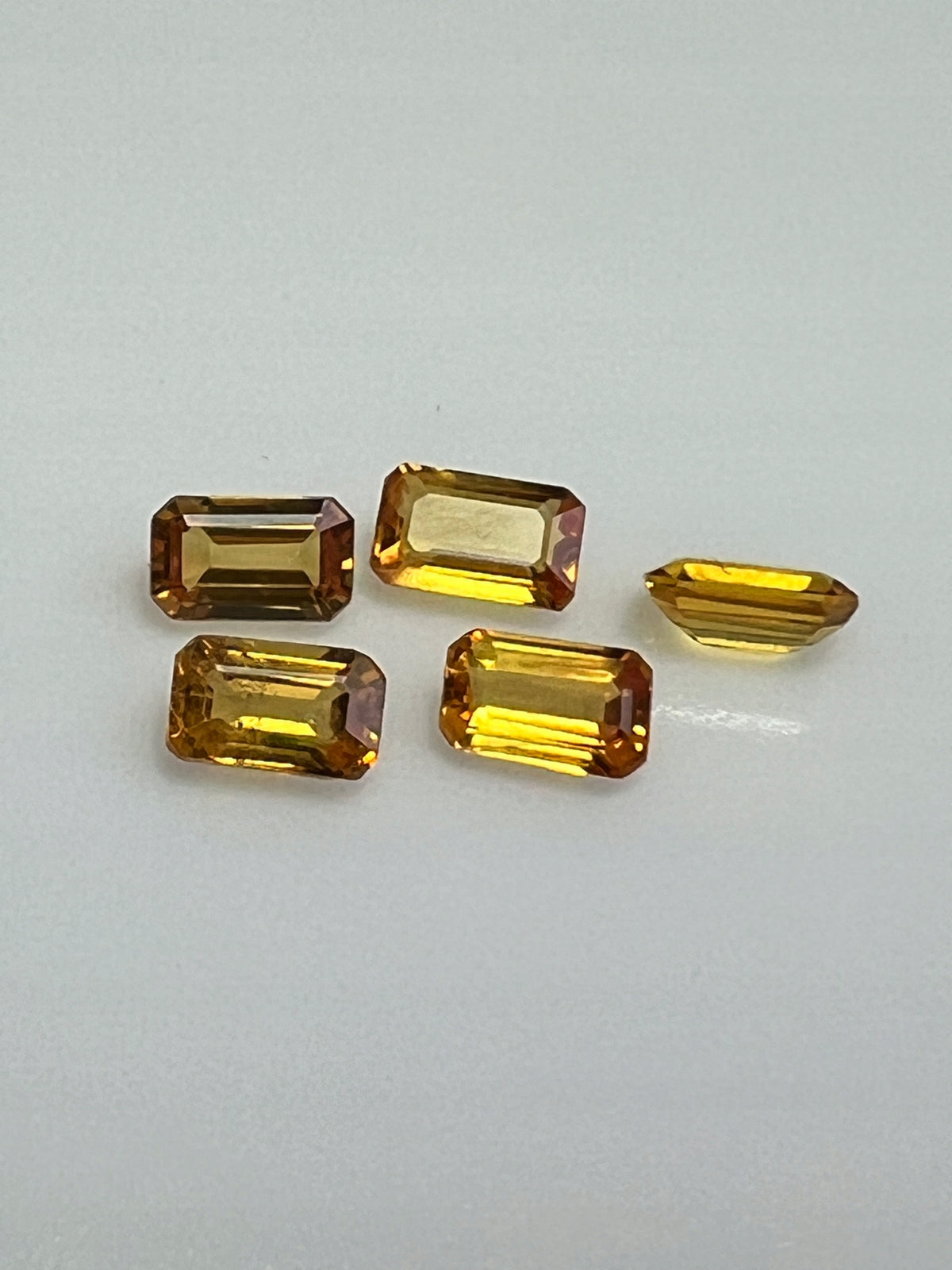 SZAFIR OŚMIOKĄT ŻÓŁTY 5X3 mm