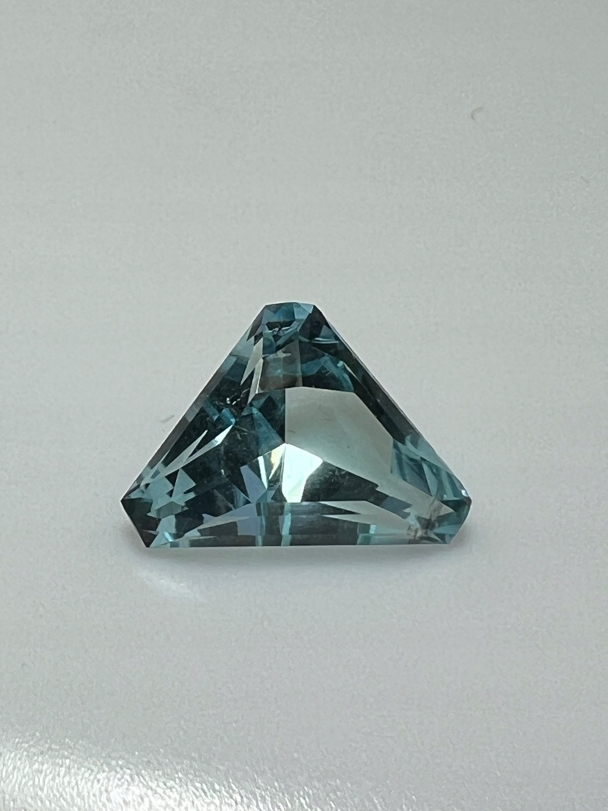 AKWAMARYN TRILLION 11X11 mm
