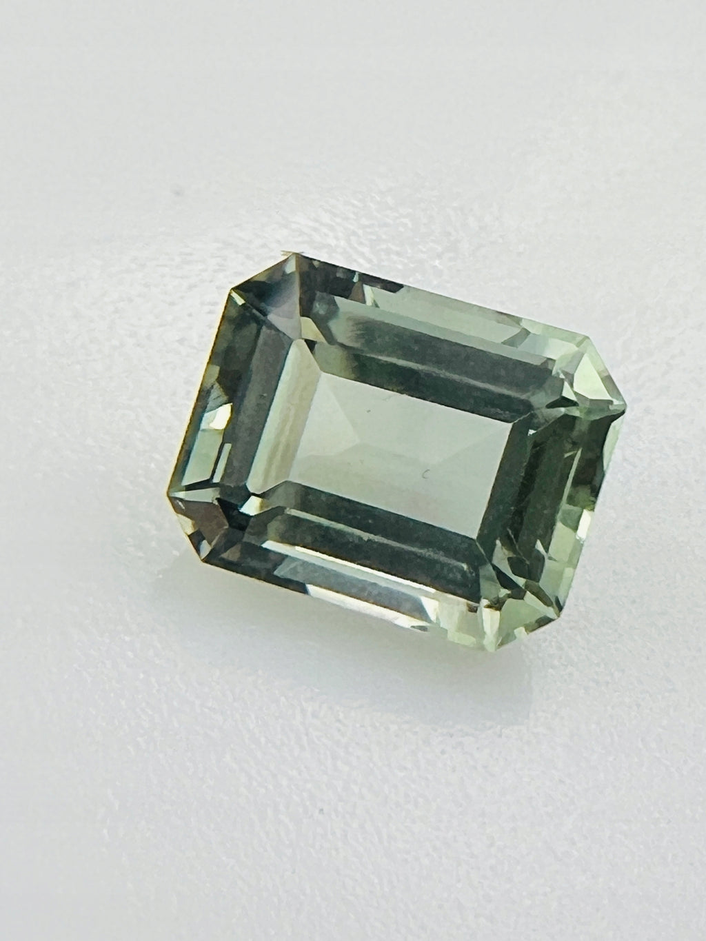 KWARC ZIELONY OŚMIOKĄT 10X8 mm
