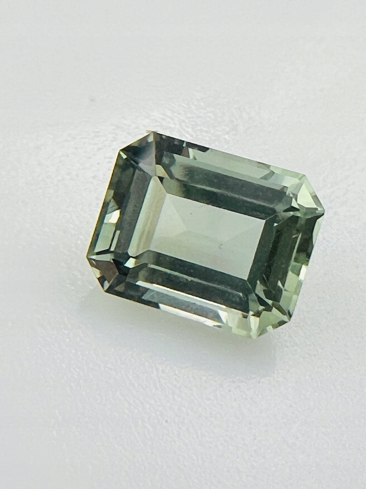 KWARC ZIELONY OŚMIOKĄT 10X8 mm