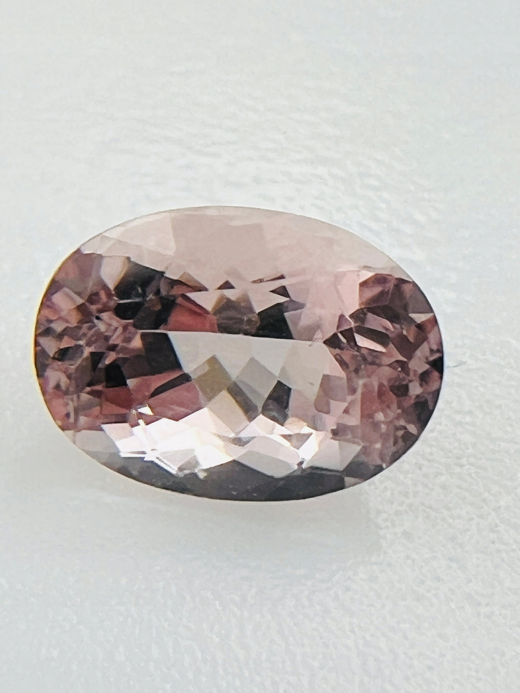 Morganit różowy owal 8x6 mm