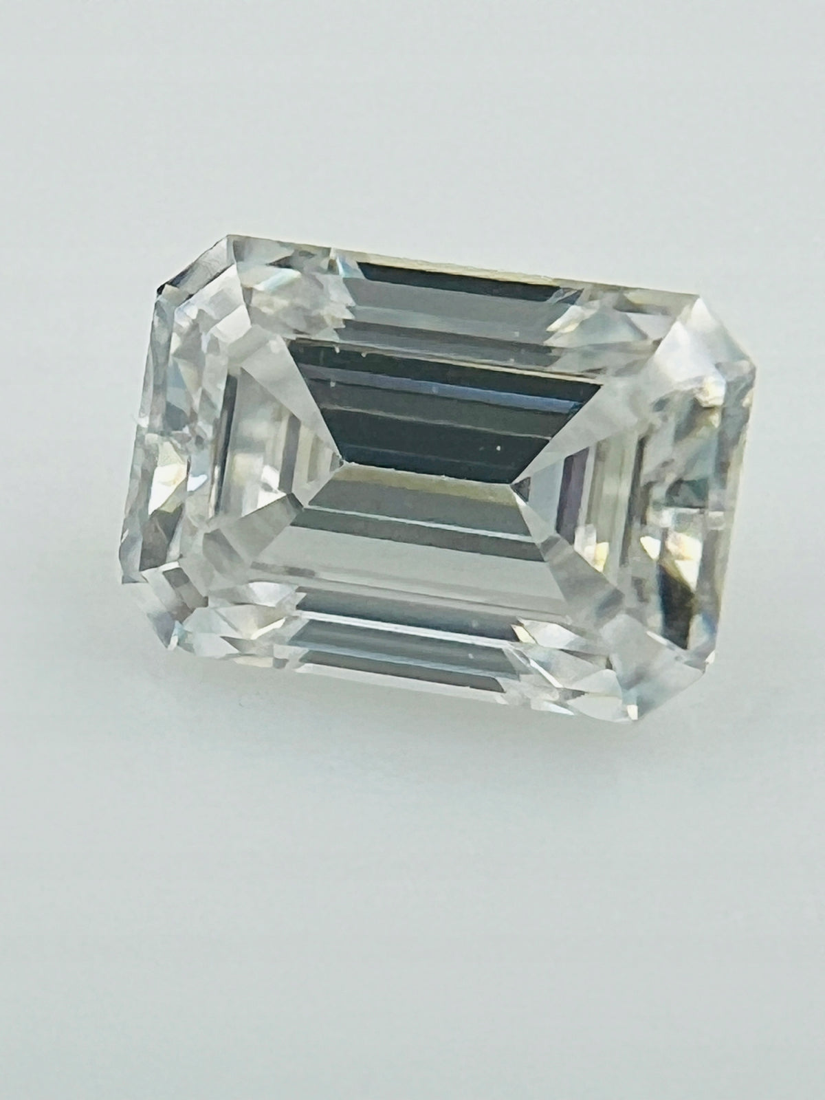 MOISSANIT OŚMIOKĄT 7x5 mm D/VVS
