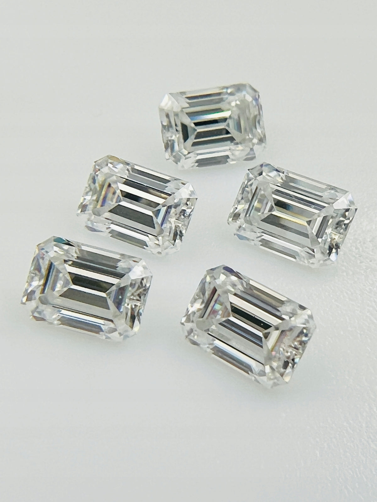 MOISSANIT OŚMIOKĄT 7x5 mm D/VVS