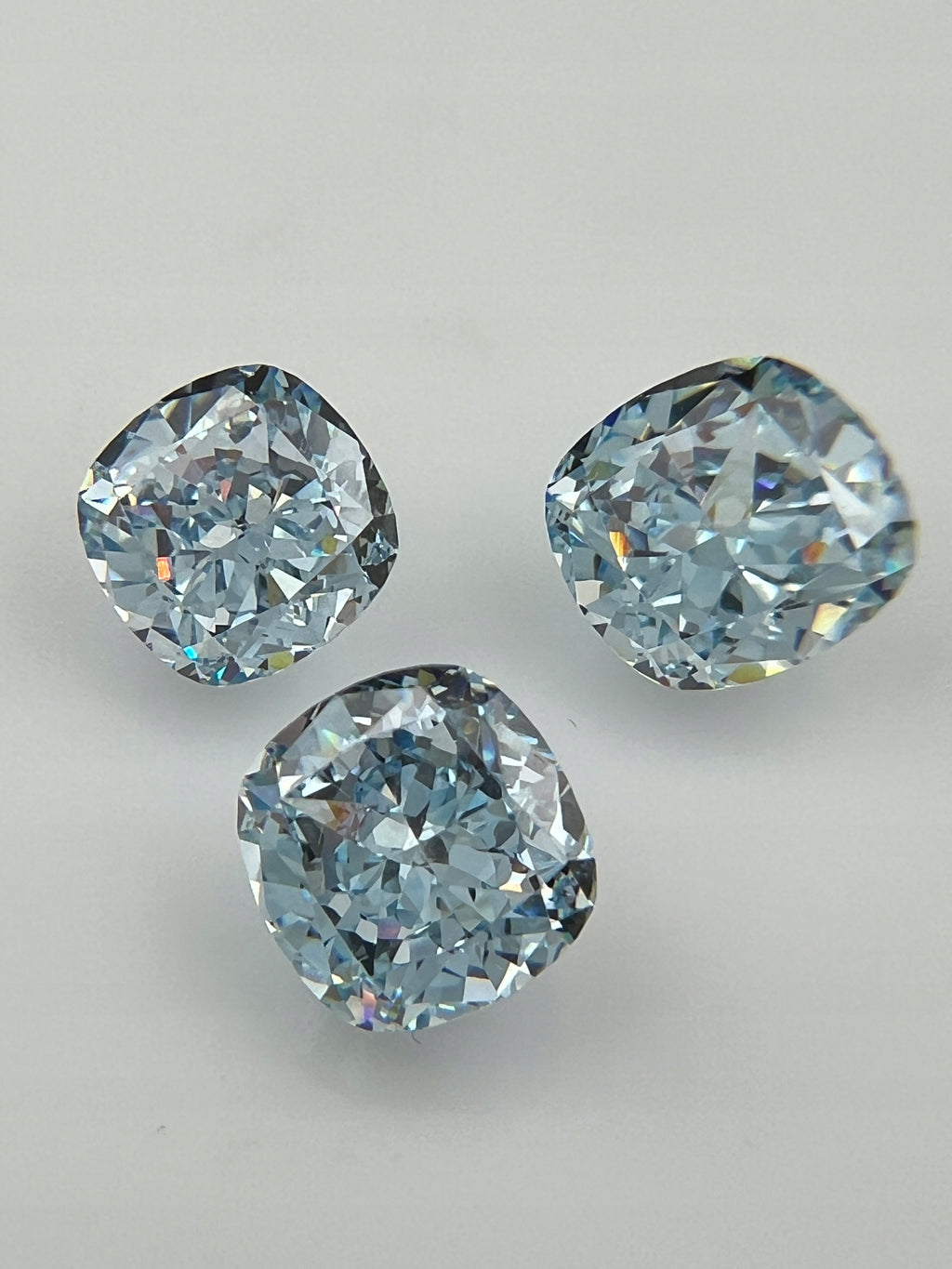 CYRKONIA AKWAMARYN PODUSZKA 10x10 mm