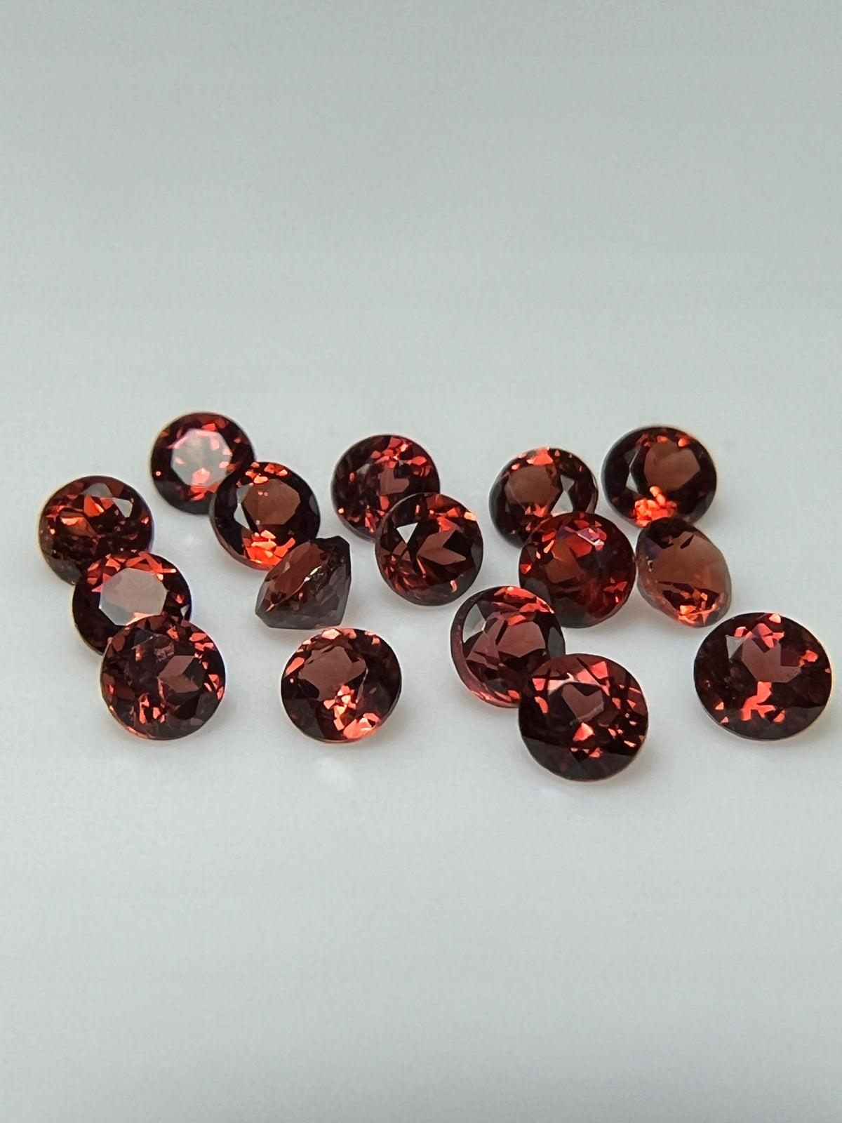 GRANAT czerwony PIROP 3 mm