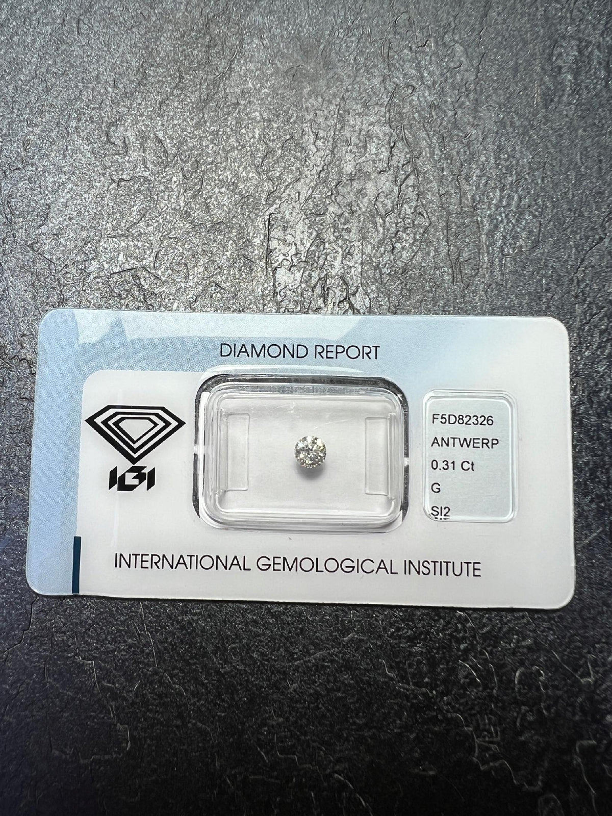 Diament G/SI2 0,31 ct IGI