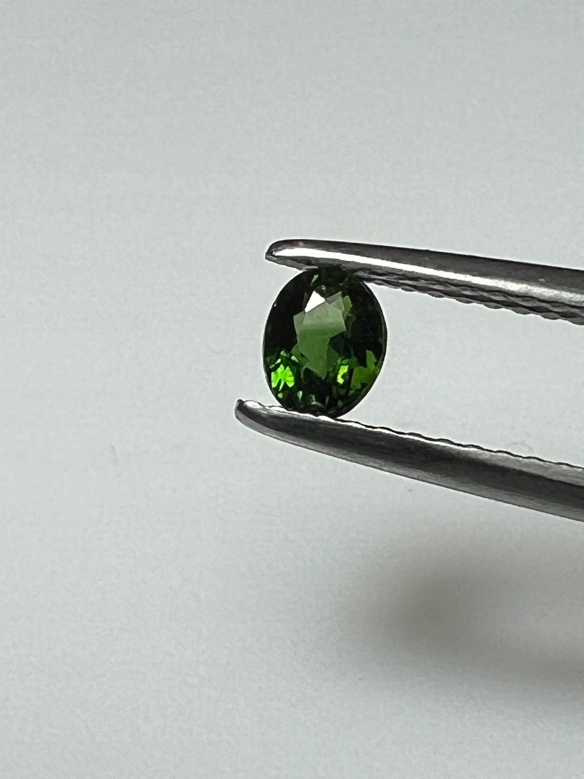TURMALIN CHROME ZIELONY 4,5X3,6 mm