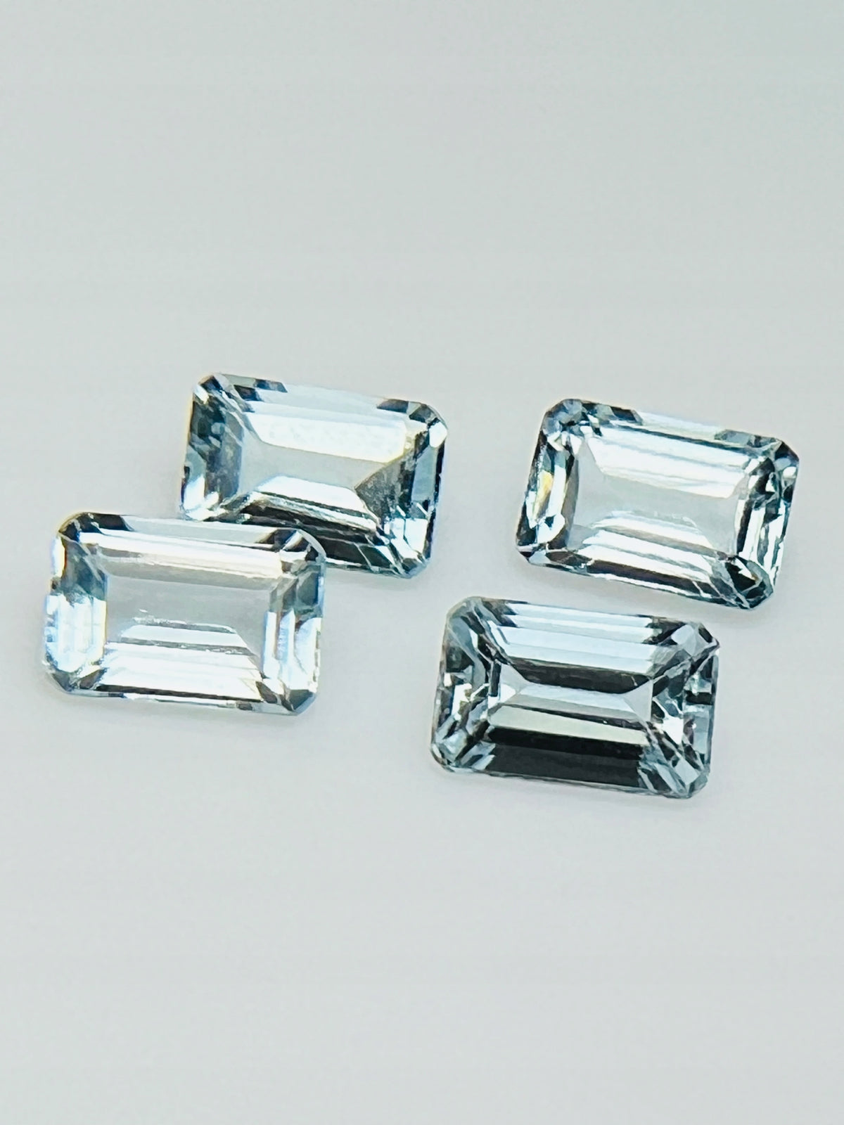 AKWAMARYN OŚMIOKĄT 6X4 mm sztuka