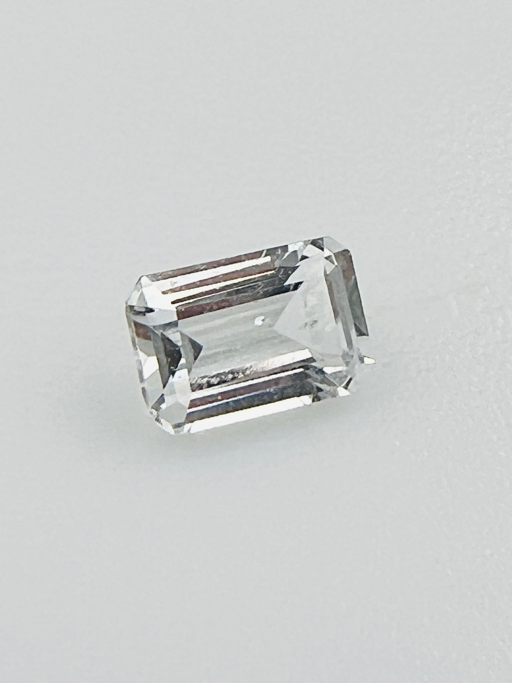 SZAFIR BIAŁY OŚMIOKĄT 6X4 mm