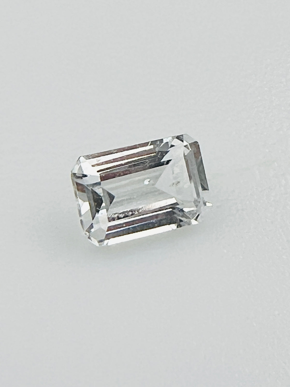 SZAFIR BIAŁY OŚMIOKĄT 6X4 mm