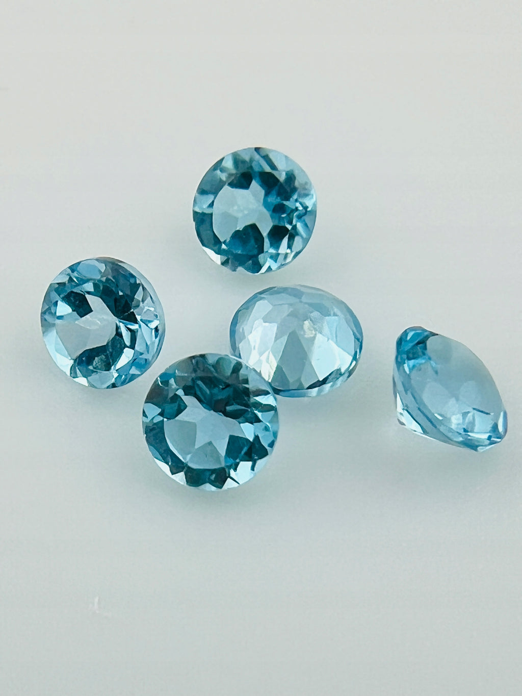 TOPAZ SWISS BLUE 4,5 MM