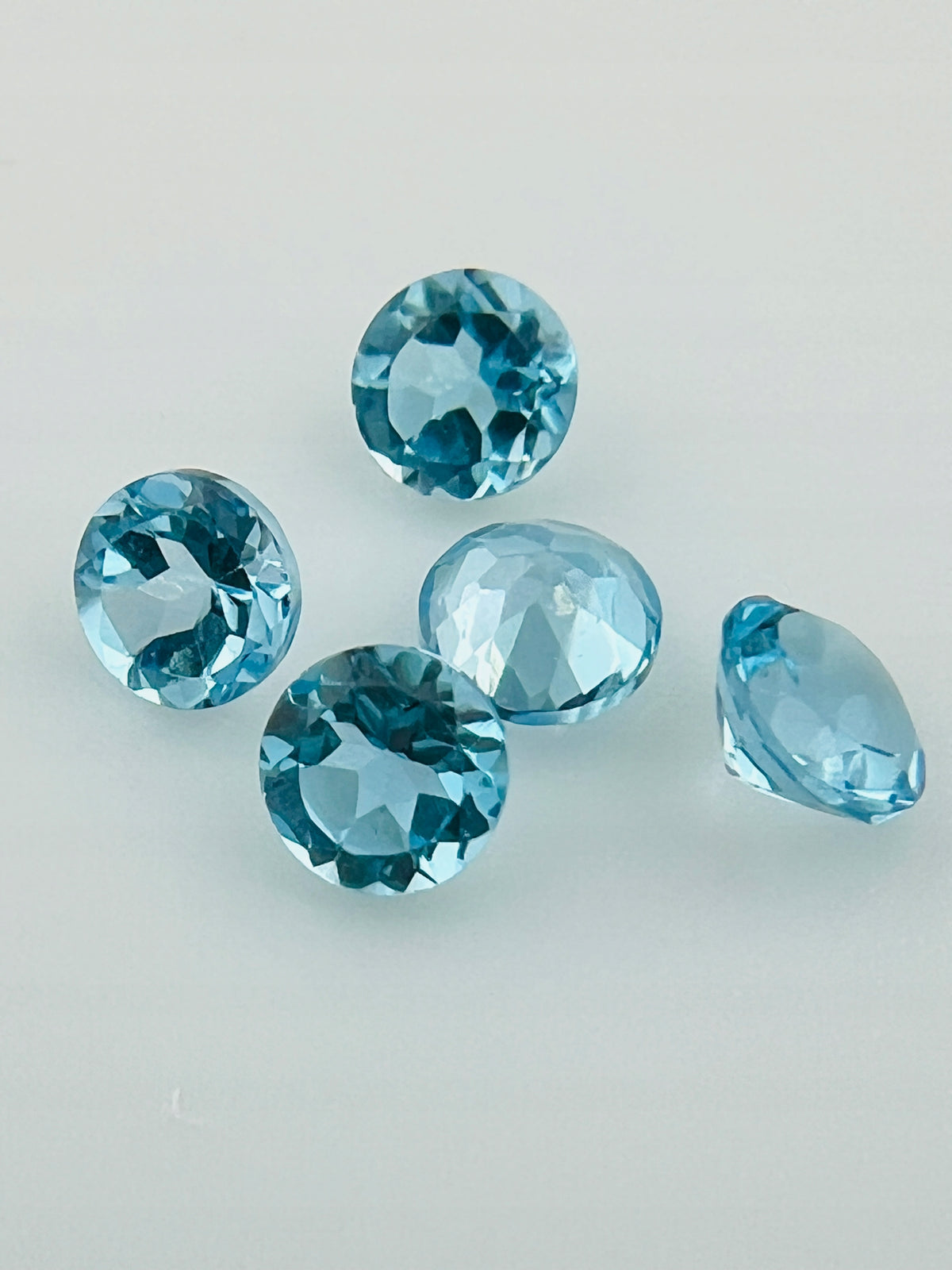 TOPAZ SWISS BLUE 4,5 MM