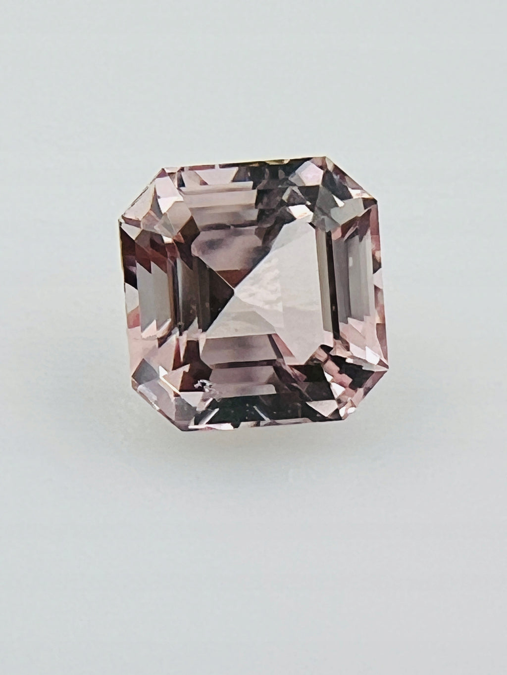 Morganit różowy OŚMIOKĄT 6x6 mm