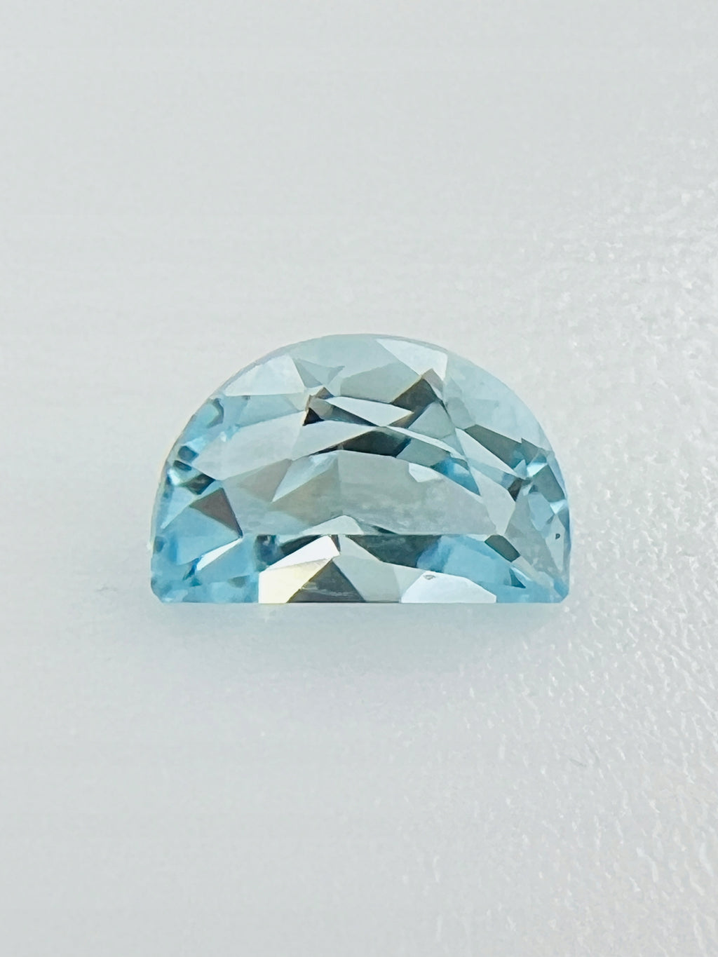 TOPAZ SKY SIDE STONES 7x4,5 mm