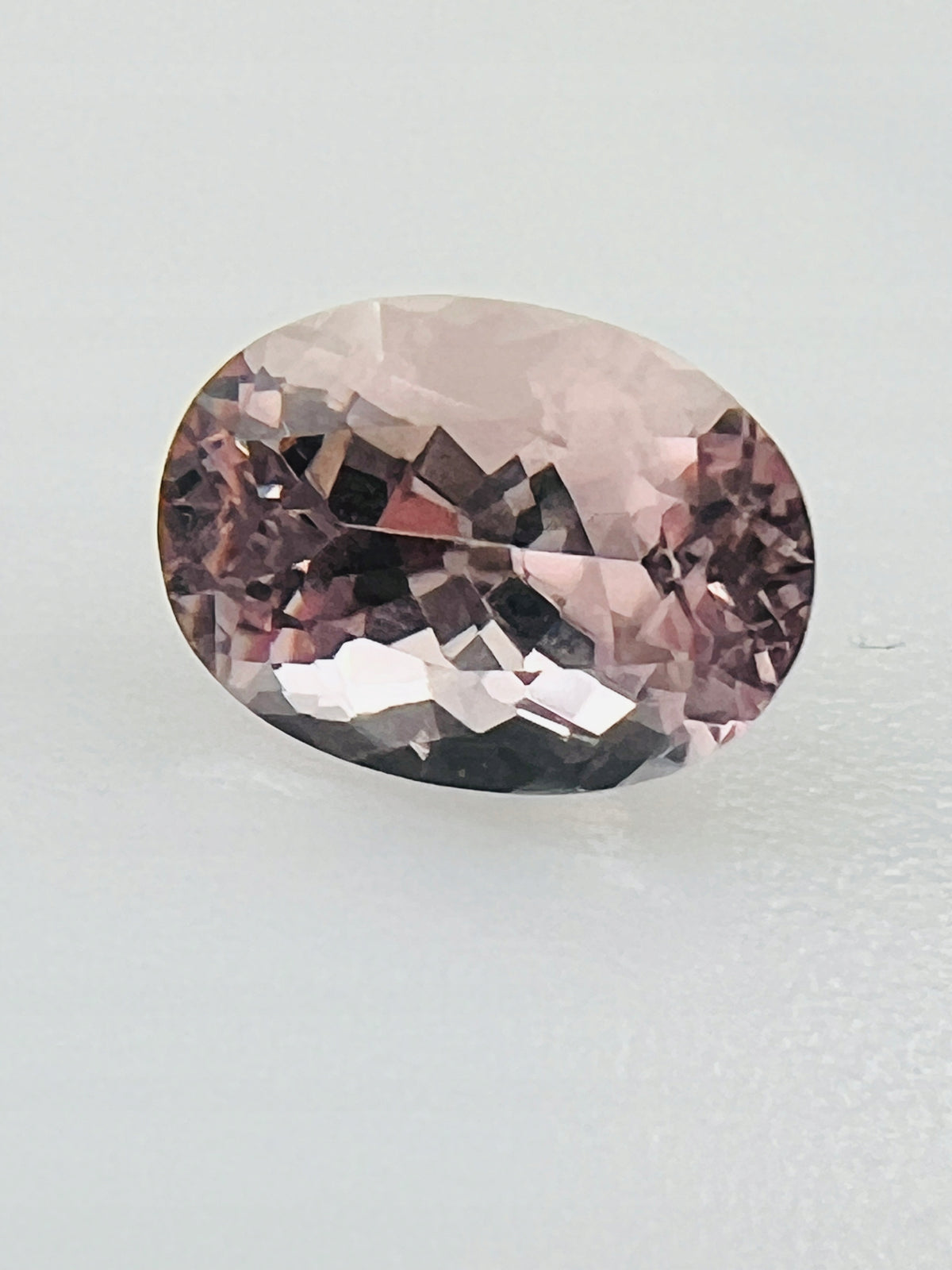 Morganit różowy owal 8x6 mm